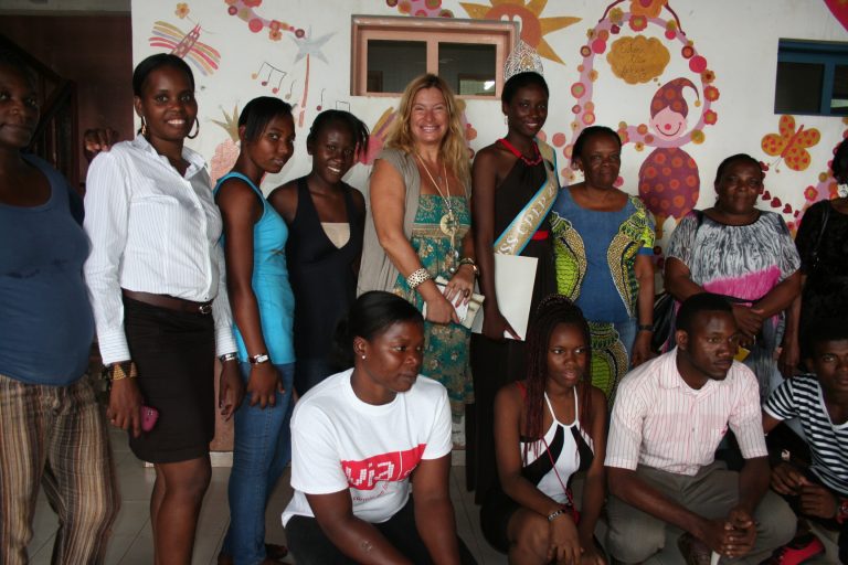 Andreia Lima, visita a Fundação da Criança em São Tomé e Príncipe